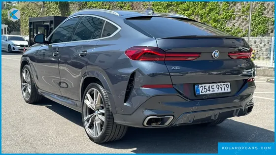 BMW X6 M50I