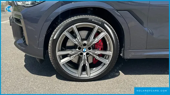 BMW X6 M50I