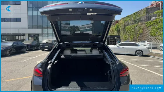 BMW X6 M50I