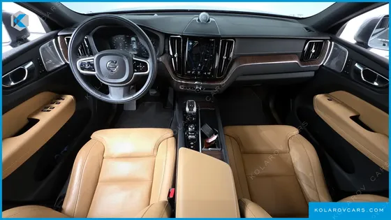 VOLVO XC60 B6 INSCIRTION