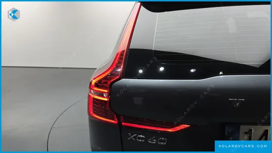 VOLVO XC60 B6 INSCIRTION