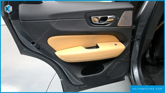VOLVO XC60 B6 INSCIRTION