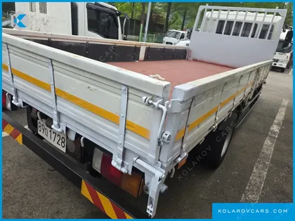 HYUNDAI MEGA TRUCK GOLD