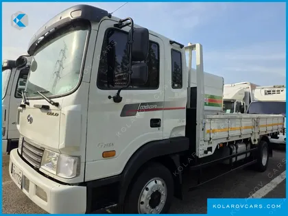 HYUNDAI MEGA TRUCK GOLD