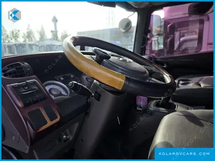 HYUNDAI MEGA TRUCK GOLD