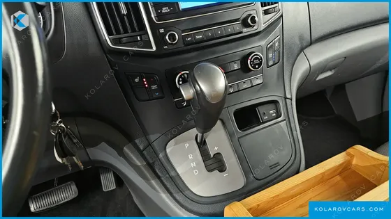 HYUNDAI STAREX CAMPING CAR