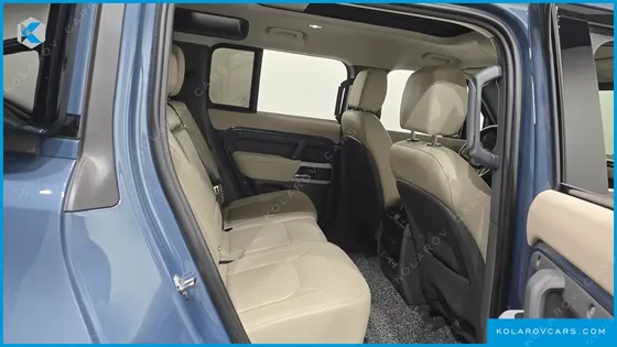 LAND ROVER DEFENDER 110 D250 SE