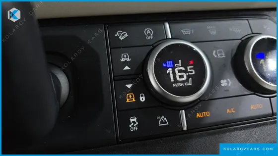 LAND ROVER DEFENDER 110 D250 SE