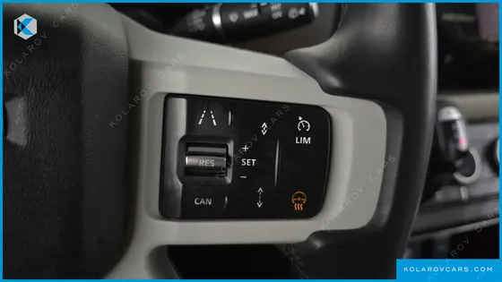 LAND ROVER DEFENDER 110 D250 SE
