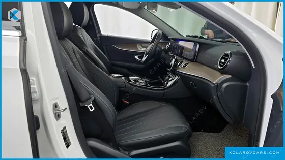 MERCEDES E-CLASS E300 4MATIC EXCLUSIVE