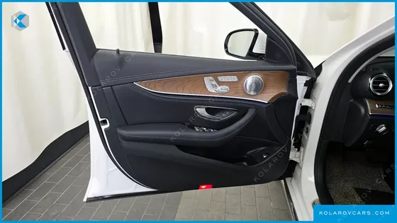 MERCEDES E-CLASS E300 4MATIC EXCLUSIVE