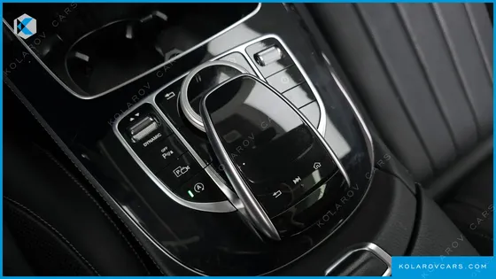 MERCEDES E-CLASS E300 4MATIC EXCLUSIVE