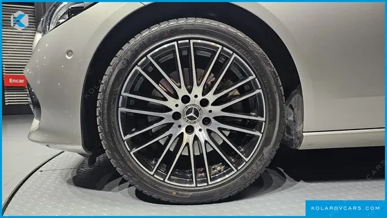 MERCEDES C-CLASS C200 4MATIC AVANTGARDE