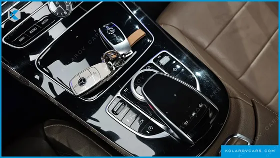 MERCEDES E-CLASS E220D AVANTGARDE