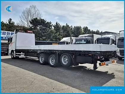 HYUNDAI EXCEED 8X4