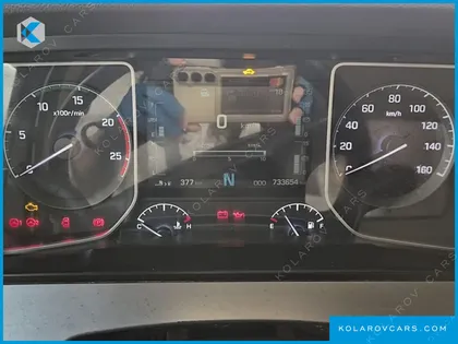 HYUNDAI EXCEED 8X4