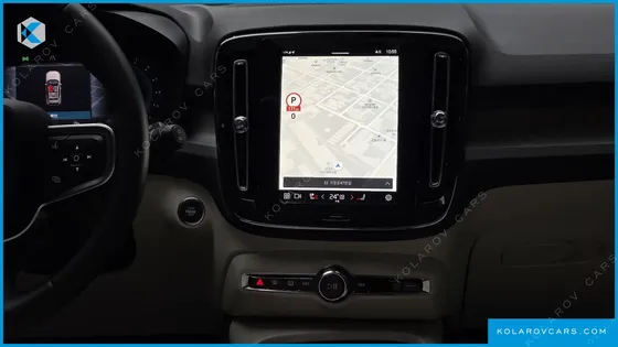 VOLVO XC40 B4 ULTRA BRIGHT
