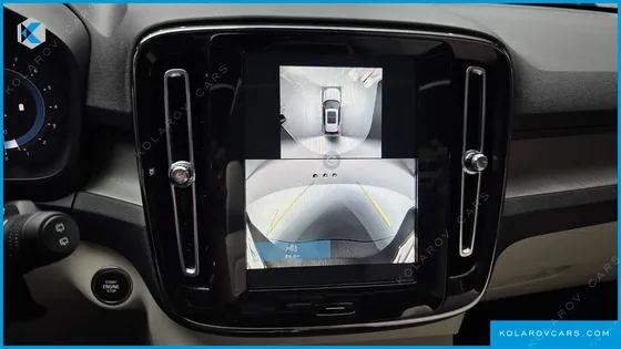 VOLVO XC40 B4 ULTRA BRIGHT