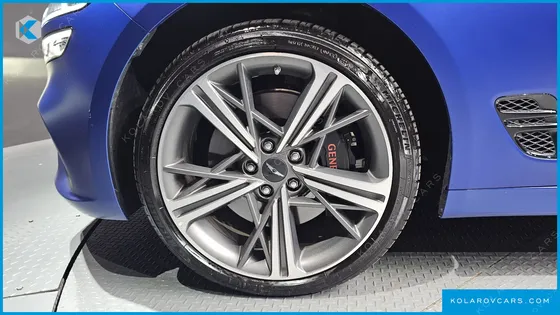 GENESIS G70 GASOLINE 2.5T 4WD