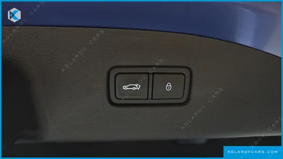 GENESIS G70 GASOLINE 2.5T 4WD