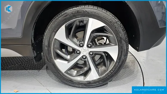 HYUNDAI TUCSON DIESEL 2.0 2WD