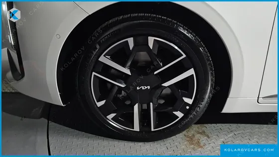 KIA K8 2.5 GASOLINE 2WD
