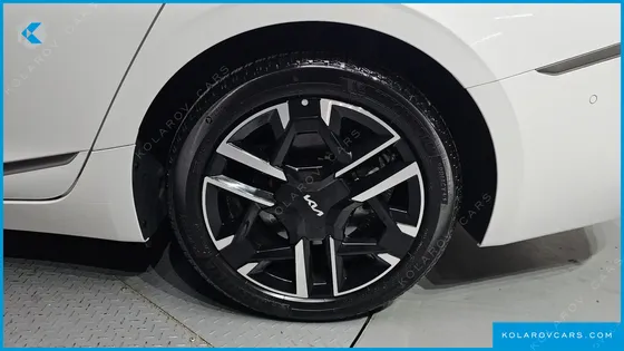KIA K8 2.5 GASOLINE 2WD