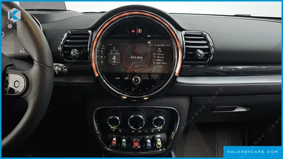 MINI CLUBMAN CLASSIC LAUNCH PACK