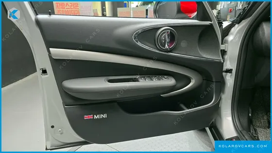 MINI CLUBMAN JCW