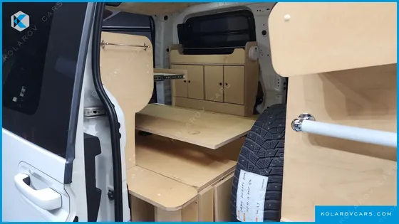 HYUNDAI STARIA CARGO 3-SEATER