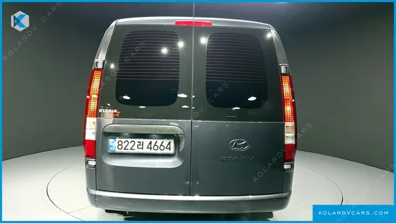 HYUNDAI STARIA L3.5 CARGO 5-SEATER