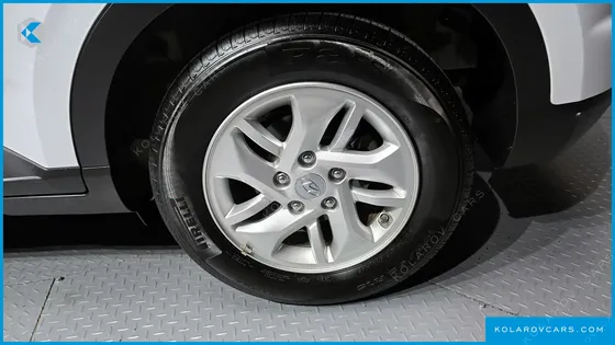 HYUNDAI VENUE 1.6 MODERN PLUS