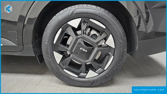 KIA CARNIVAL HEV 9SEATER NOBLESS