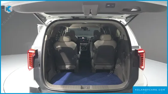 KIA CARNIVAL 9-SEATER SIGNATURE