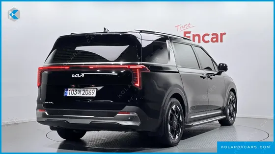 KIA CARNIVAL GASOLINE 7-SEATER SIGNATURE