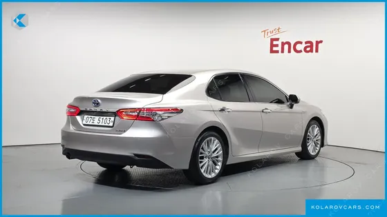 TOYOTA CAMRY 2.5 XLE HYBRID