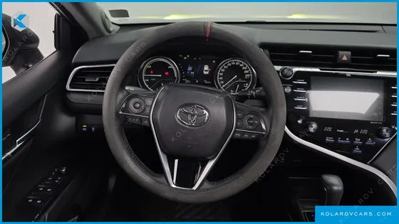 TOYOTA CAMRY 2.5 XLE HYBRID