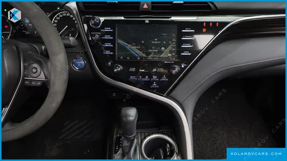 TOYOTA CAMRY 2.5 XLE HYBRID