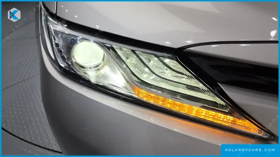 TOYOTA CAMRY 2.5 XLE HYBRID