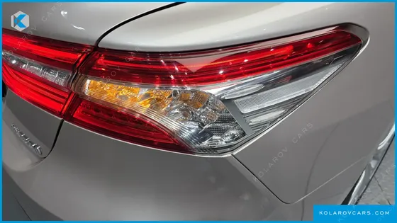 TOYOTA CAMRY 2.5 XLE HYBRID