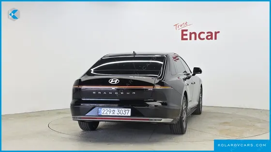 HYUNDAI GRANDEUR 2,5 GASOLINE 2WD