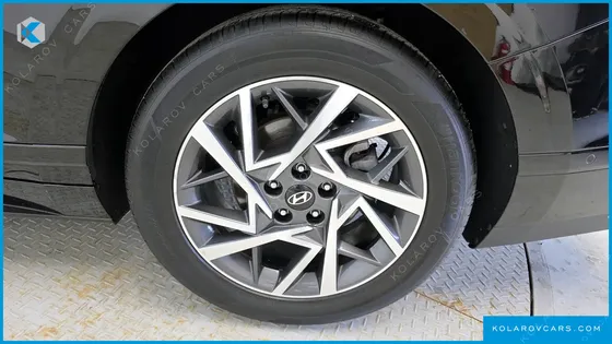 HYUNDAI GRANDEUR 2,5 GASOLINE 2WD