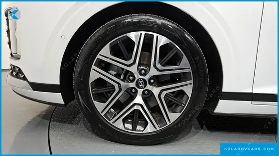 HYUNDAI GRANDEUR 2,5 GASOLINE 2WD