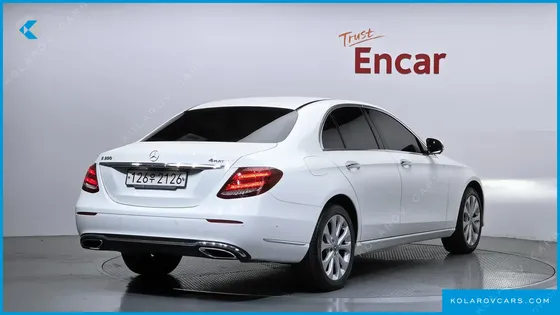 MERCEDES E-CLASS E300 4MATIC EXCLUSIVE