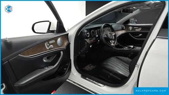 MERCEDES E-CLASS E300 4MATIC EXCLUSIVE