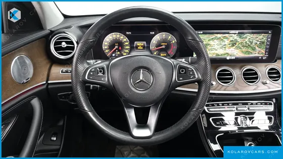 MERCEDES E-CLASS E300 4MATIC EXCLUSIVE