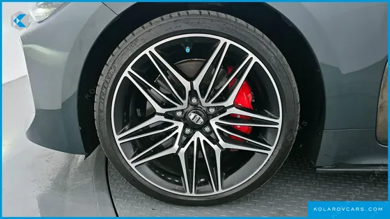 KIA STINGER 3.3 GT AWD