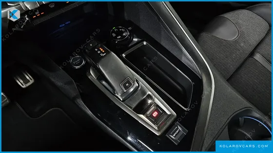 PEUGEOT 5008 1.5 BLUEHDI GT LINE