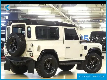 LAND ROVER DEFENDER 90