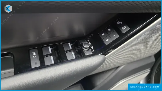 LAND ROVER RANGE ROVER VELAR 3.0 D300 R-DYNAMIC SE